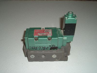 Numatics valve 24VDC .25A 553BA431M