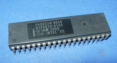 Intel P8052AH 9046 40-pin cpu vintage 8052N P8052