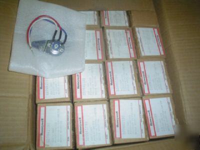 Honeywell - Q209A1030 auxiliary potentiometer 105364AW