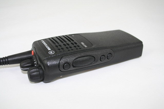 Motorola HT750 uhf two-way radio