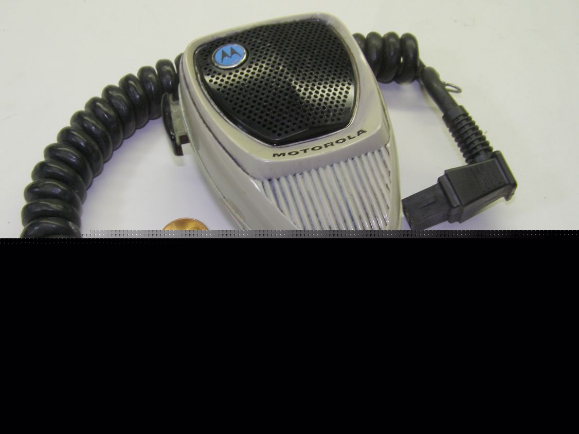 Motorola model HMN1002A hand mike...white