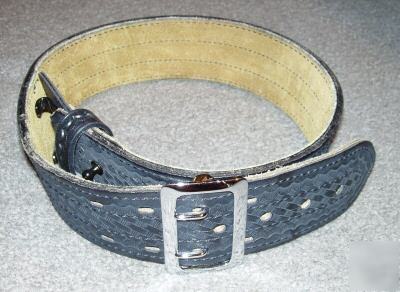 Safariland 87 basketweave leather duty belt 30 inch