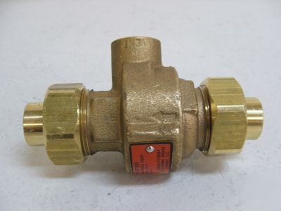 New brass Â¾â€ continuous pressure backflow preventer 