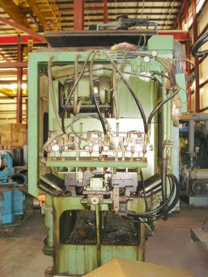 Goss & deleeuw rotary transfer machine, 1988 chucker