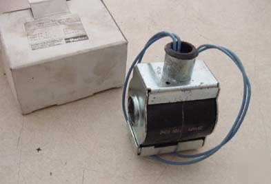 New parker refrigeration solenoid coil 201453 in box