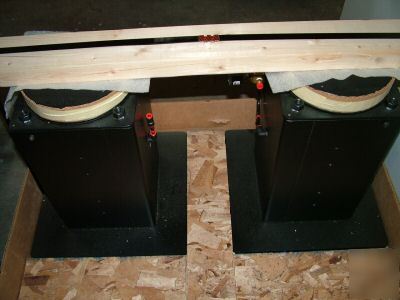 Tmc vibration isolation table legs micro-g/system 1