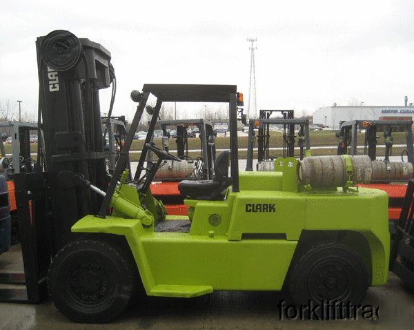 1990-clark dual pneumatic 15,000LB forklift lifttruck