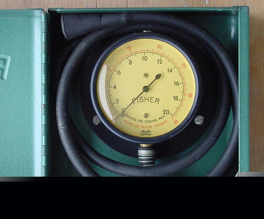 Fisher pressure gauge for testing natural gas regulator