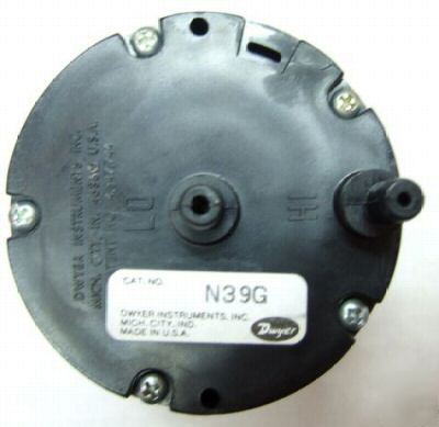 Dwyer series 2-5000 minihelic ii pressure gage 2-5010