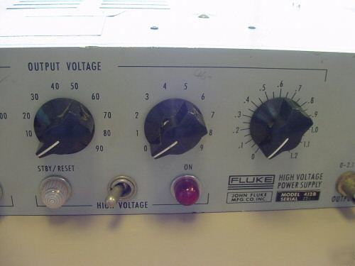 Fluke high voltage power supply 412B