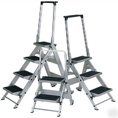 Little jumbo 2' step ladder w/ saftey bar little giant